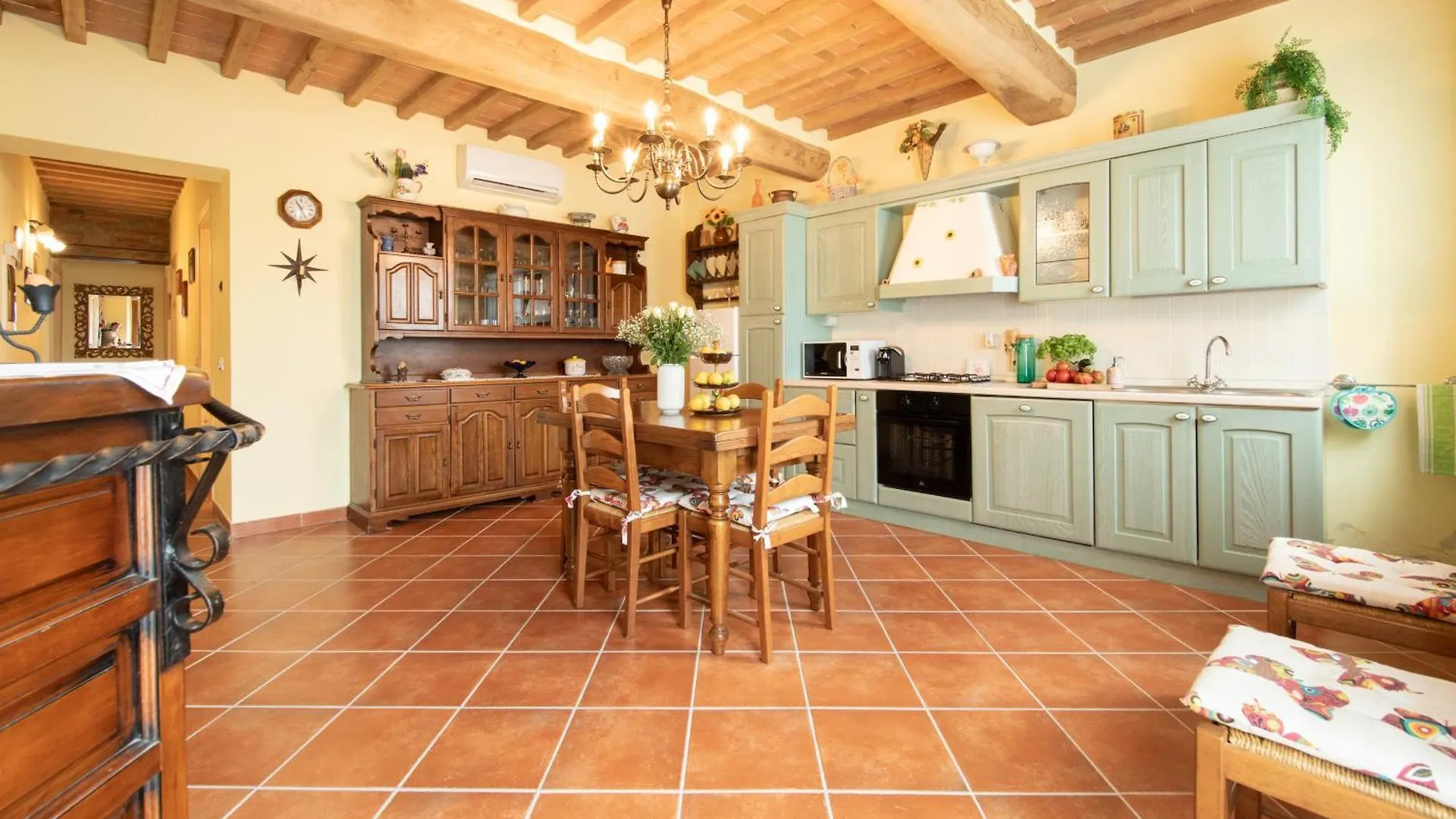 Agriturismo Colle Del Sole With Swimming Pool Porcari 0*,  Italia